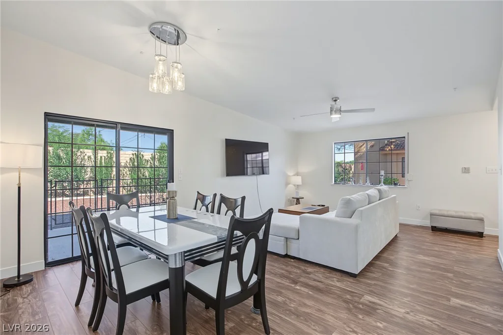 2851 Valley View, Las Vegas, NV 89102
