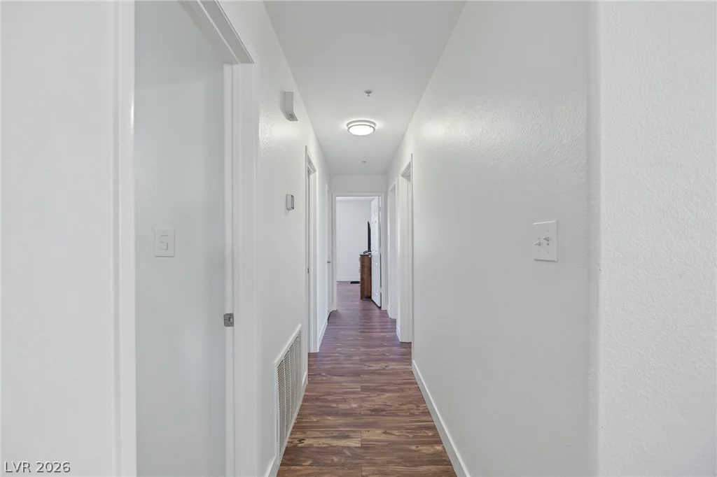 2851 Valley View, Las Vegas, NV 89102