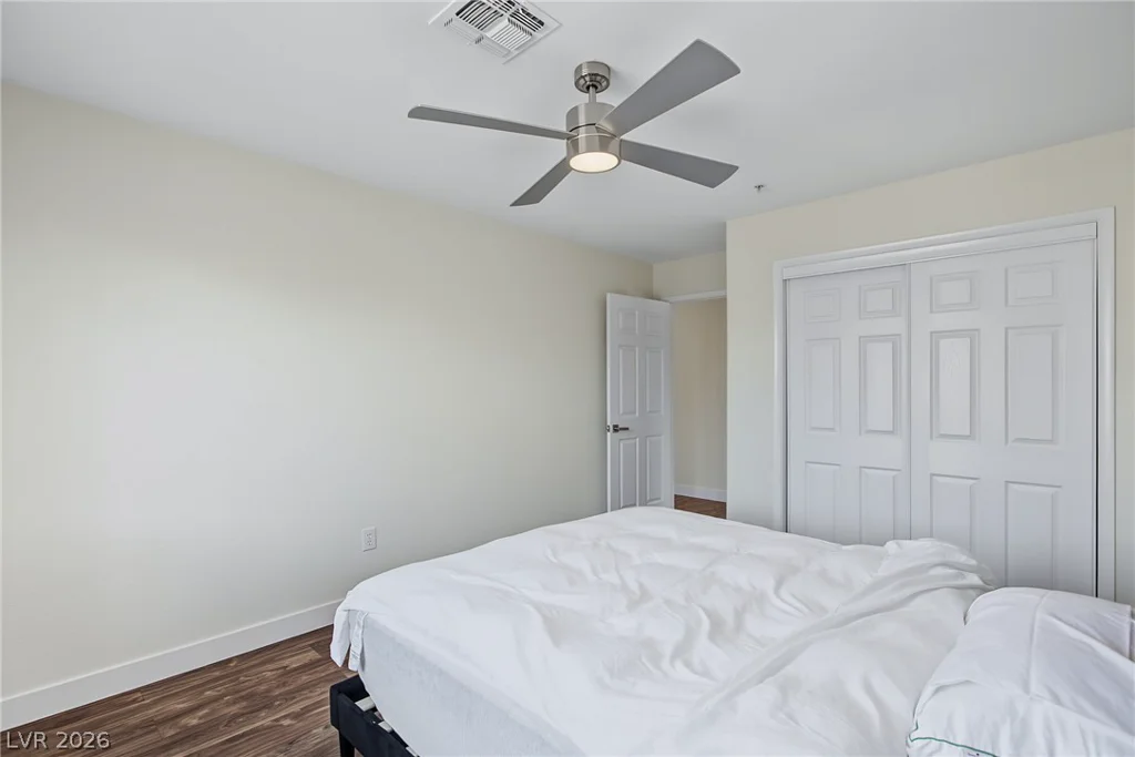 2851 Valley View, Las Vegas, NV 89102
