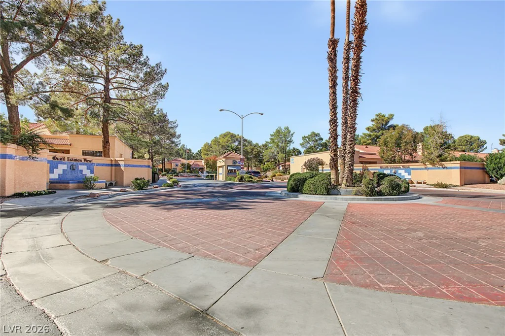 2851 Valley View, Las Vegas, NV 89102