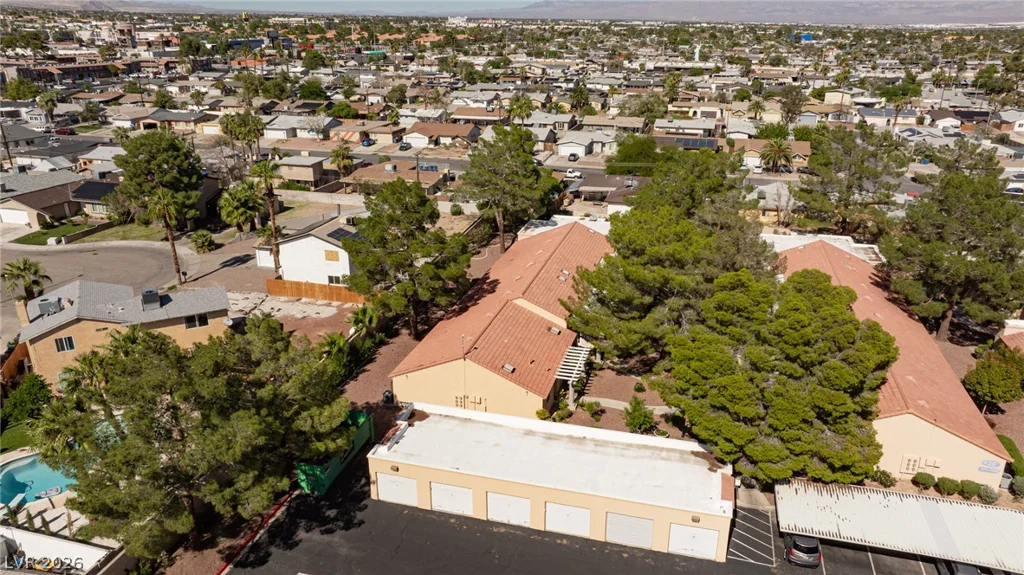 2851 Valley View, Las Vegas, NV 89102