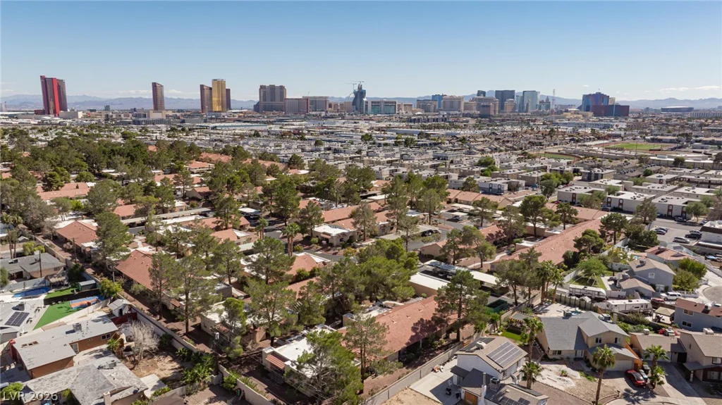 2851 Valley View, Las Vegas, NV 89102