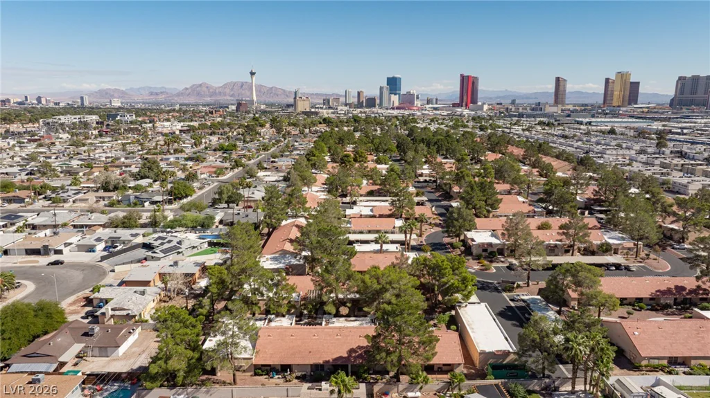 2851 Valley View, Las Vegas, NV 89102