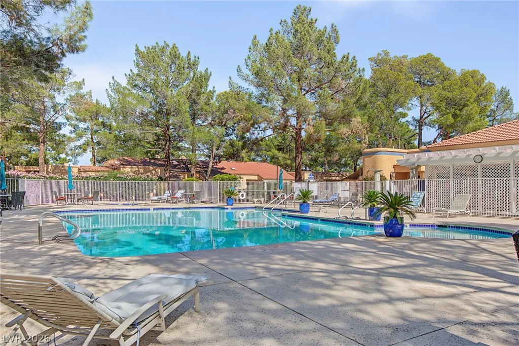 2851 Valley View, Las Vegas, NV 89102