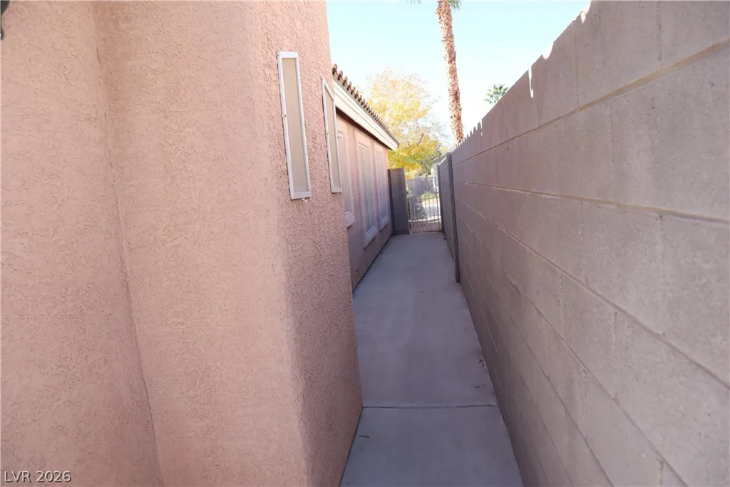 2580 Spruce Creek, Las Vegas, NV 89135