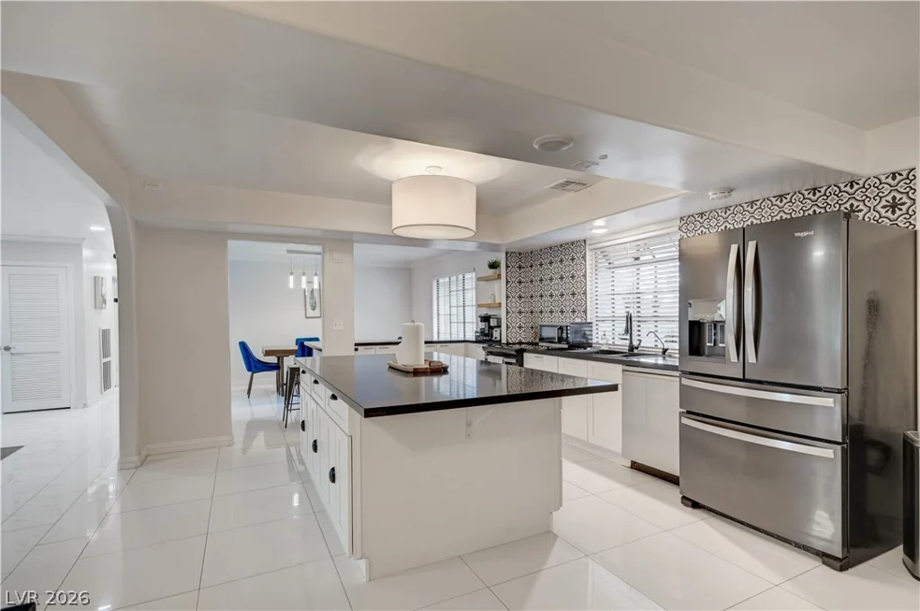 2926 Eldorado, Las Vegas, NV 89120