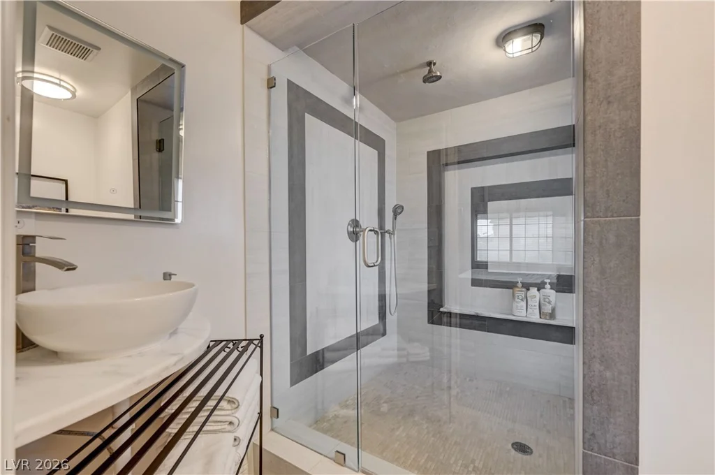 2926 Eldorado, Las Vegas, NV 89120
