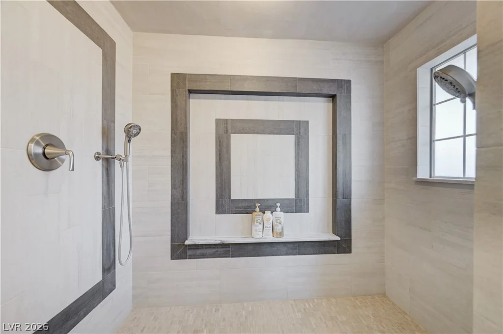 2926 Eldorado, Las Vegas, NV 89120
