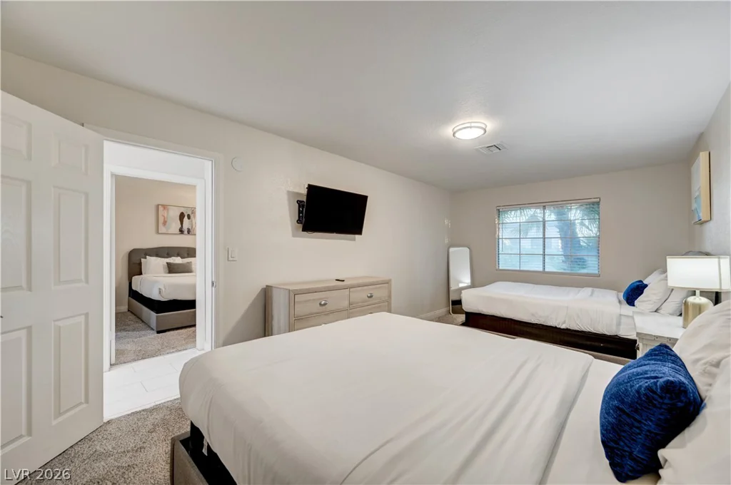 2926 Eldorado, Las Vegas, NV 89120