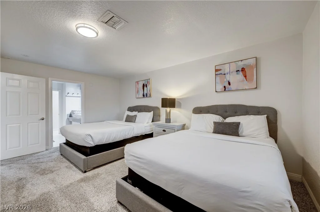 2926 Eldorado, Las Vegas, NV 89120