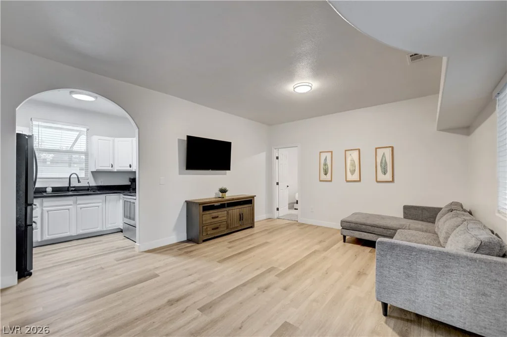 2926 Eldorado, Las Vegas, NV 89120