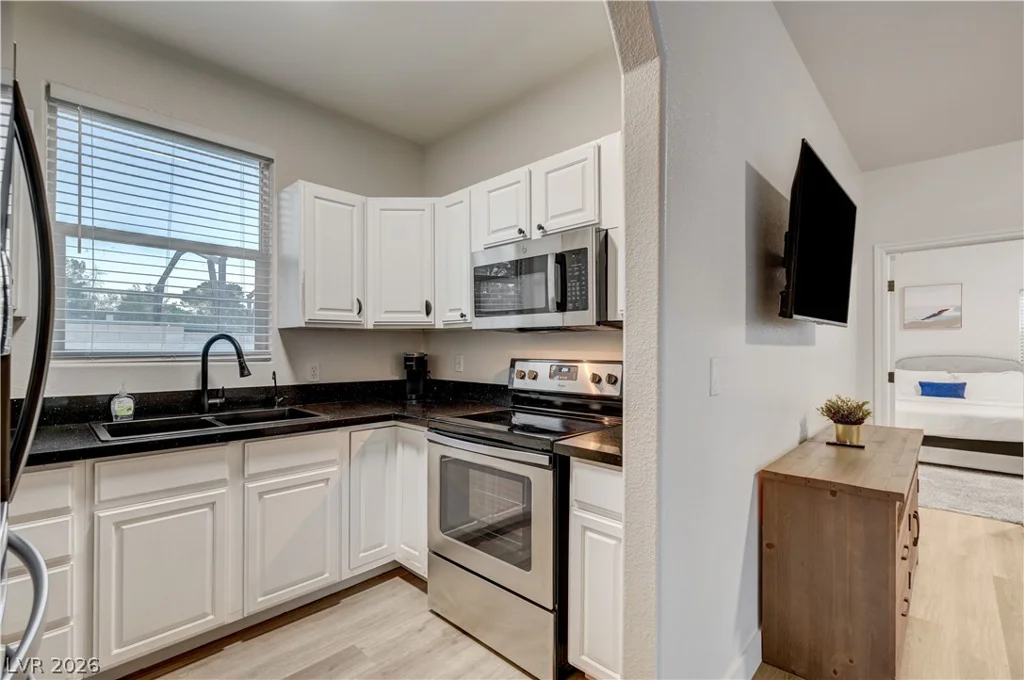 2926 Eldorado, Las Vegas, NV 89120
