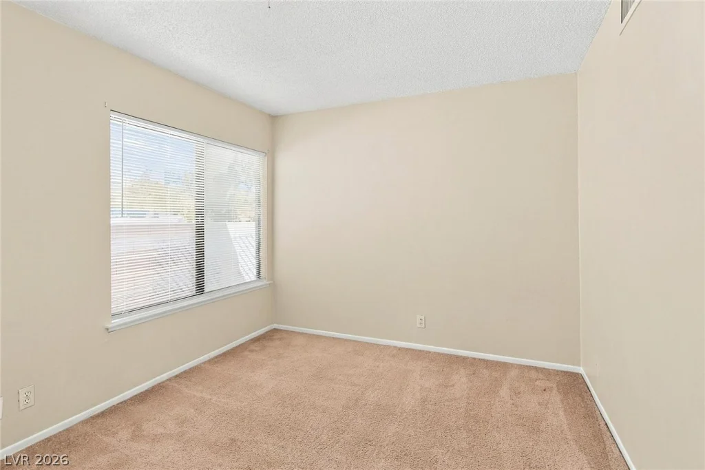4830 Mountain Valley, Las Vegas, NV 89121