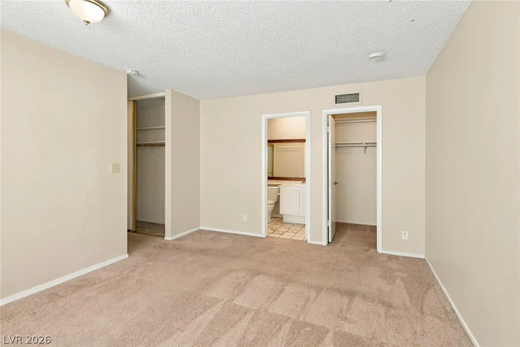 4830 Mountain Valley, Las Vegas, NV 89121