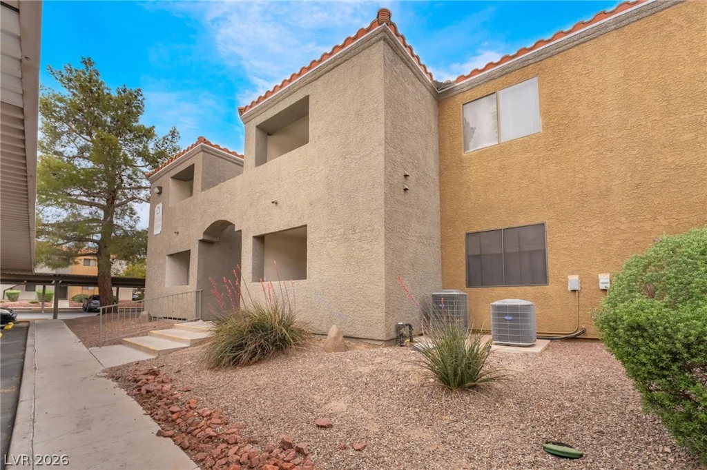 3151 Soaring Gulls, Las Vegas, NV 89128
