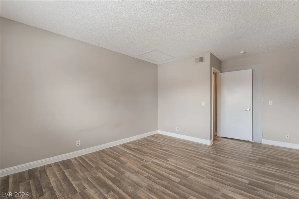 3151 Soaring Gulls, Las Vegas, NV 89128