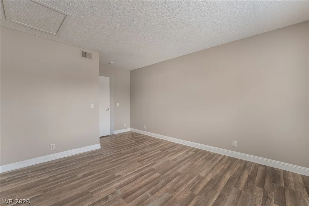 3151 Soaring Gulls, Las Vegas, NV 89128