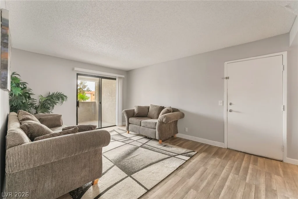 3151 Soaring Gulls, Las Vegas, NV 89128