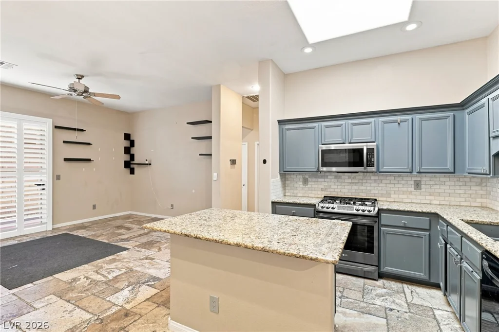 9224 Aqueduct, Las Vegas, NV 89123