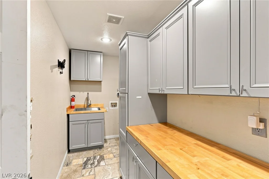9224 Aqueduct, Las Vegas, NV 89123