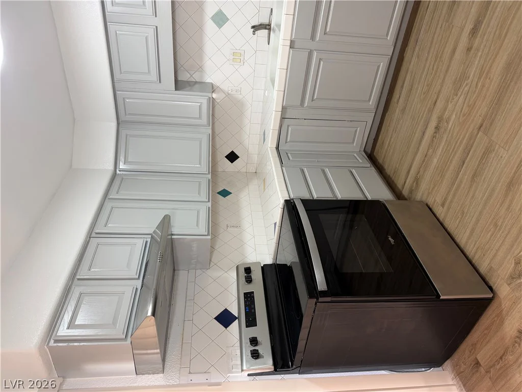 209 Van Wagenen, Henderson, NV 89015