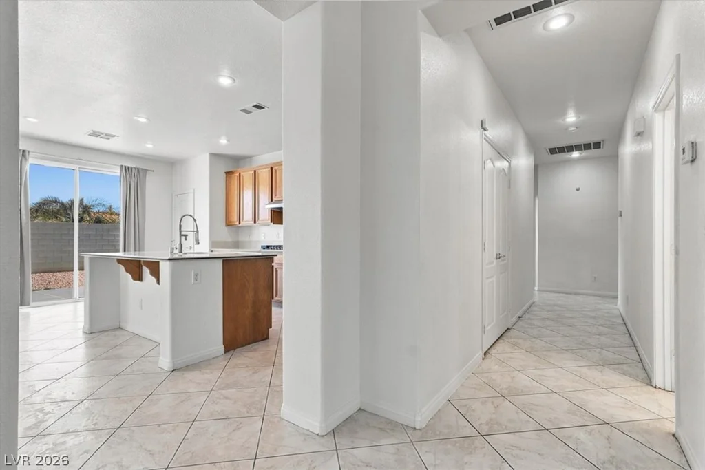 1017 Pearl Peak, Las Vegas, NV 89110