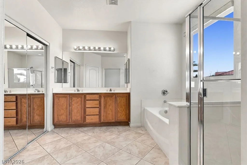 1017 Pearl Peak, Las Vegas, NV 89110