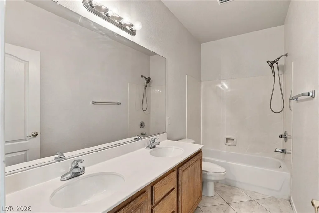 1017 Pearl Peak, Las Vegas, NV 89110