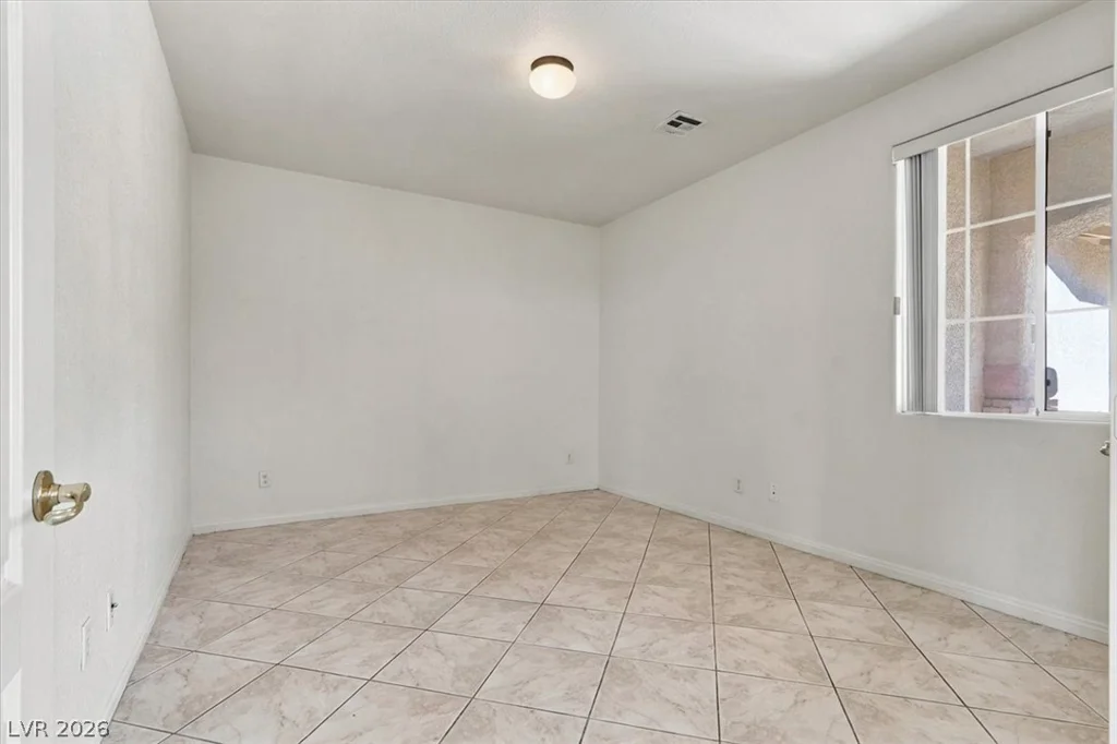 1017 Pearl Peak, Las Vegas, NV 89110