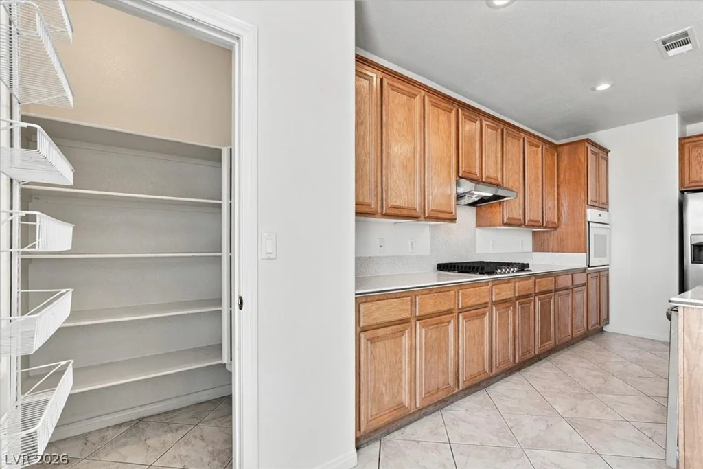 1017 Pearl Peak, Las Vegas, NV 89110