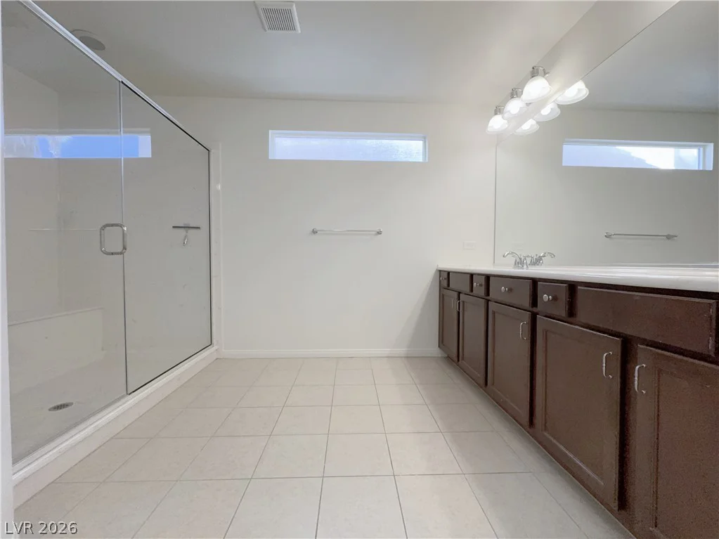 9852 Giant Steps, Las Vegas, NV 89141