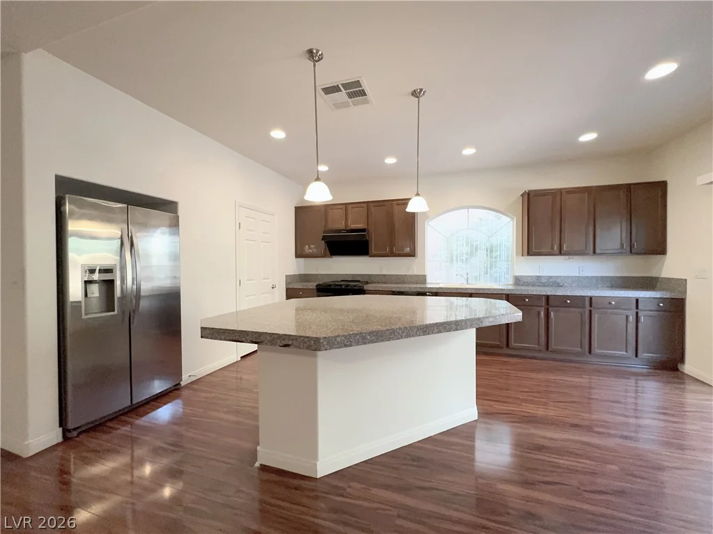 9852 Giant Steps, Las Vegas, NV 89141