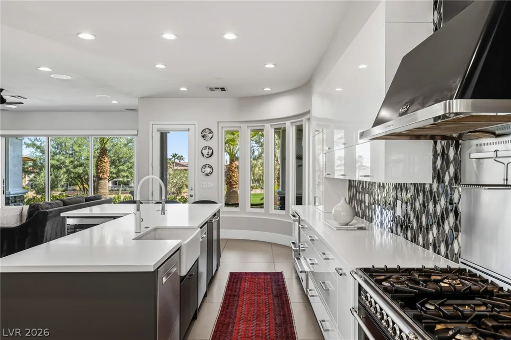 2042 Country Cove, Las Vegas, NV 89135