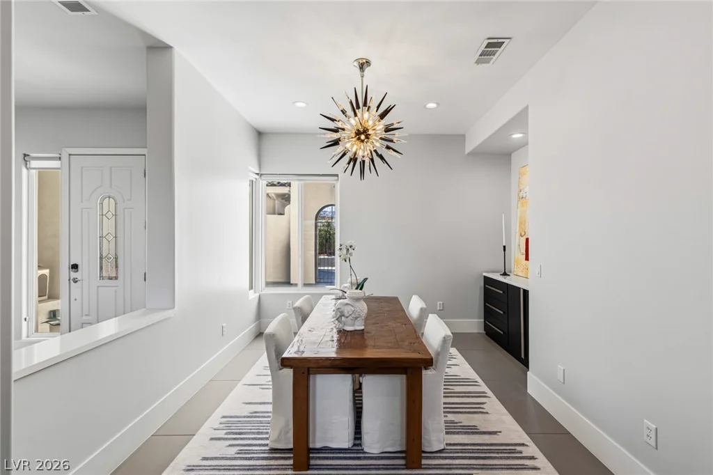 2042 Country Cove, Las Vegas, NV 89135