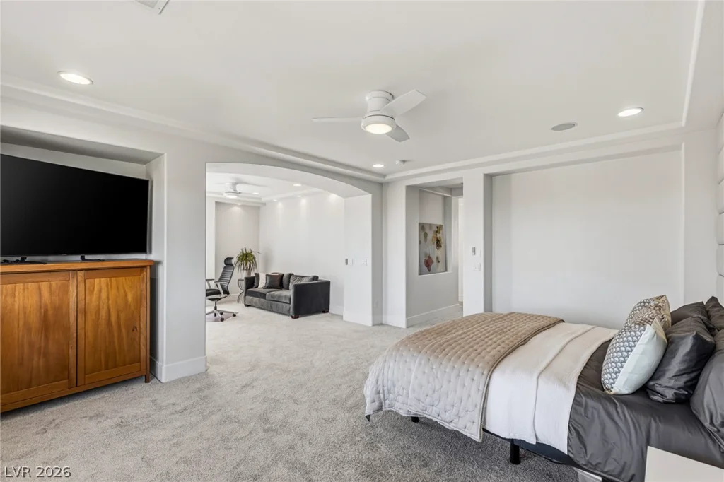 2042 Country Cove, Las Vegas, NV 89135