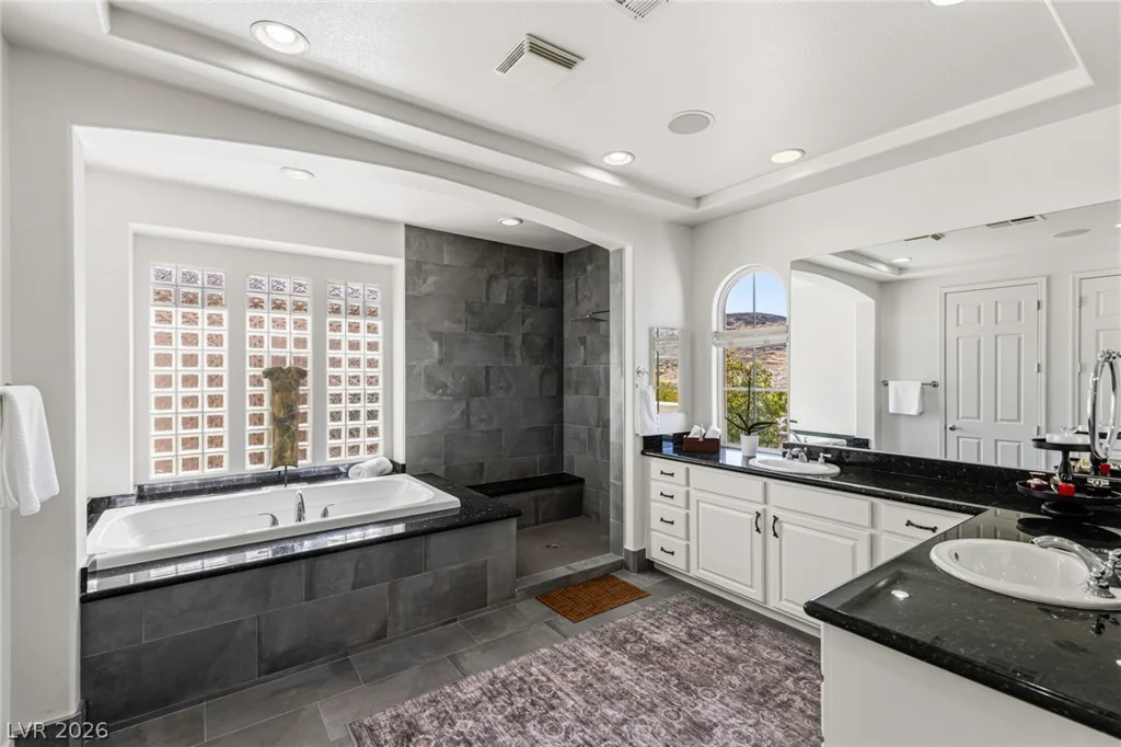 2042 Country Cove, Las Vegas, NV 89135