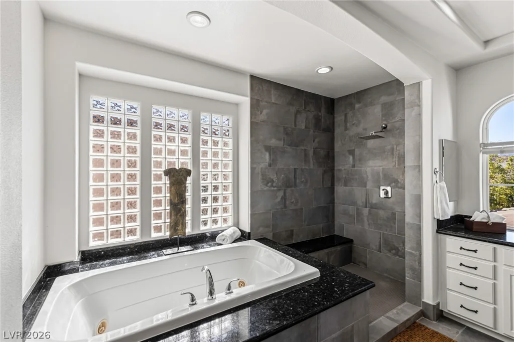 2042 Country Cove, Las Vegas, NV 89135
