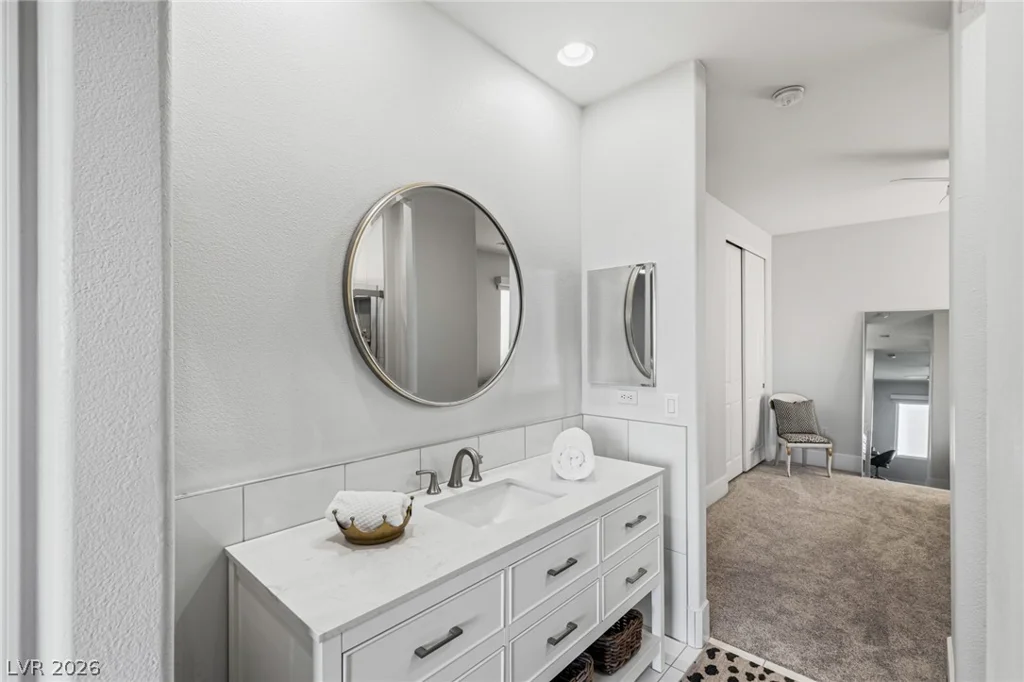 2042 Country Cove, Las Vegas, NV 89135