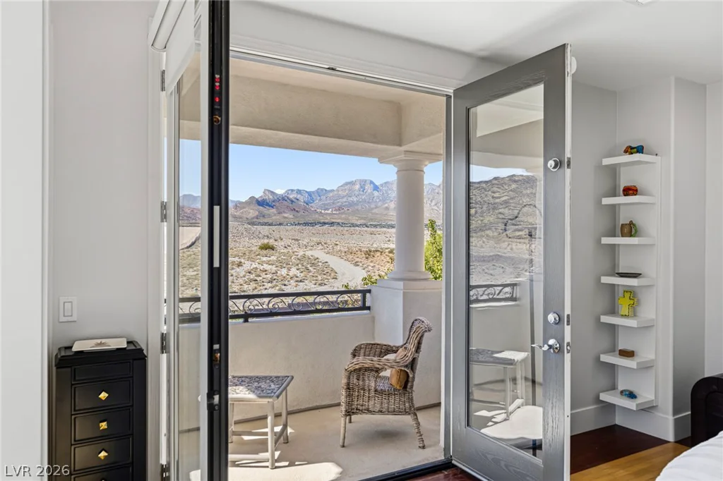 2042 Country Cove, Las Vegas, NV 89135