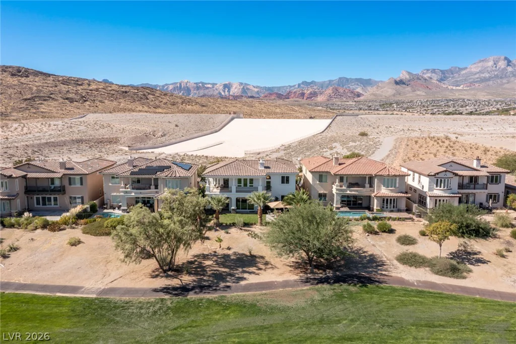 2042 Country Cove, Las Vegas, NV 89135