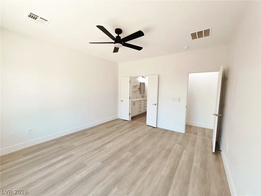 7532 Homing Pigeon, North Las Vegas, NV 89084