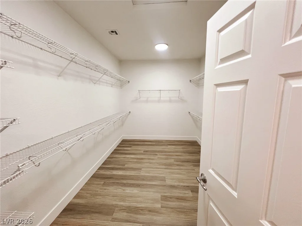 7532 Homing Pigeon, North Las Vegas, NV 89084