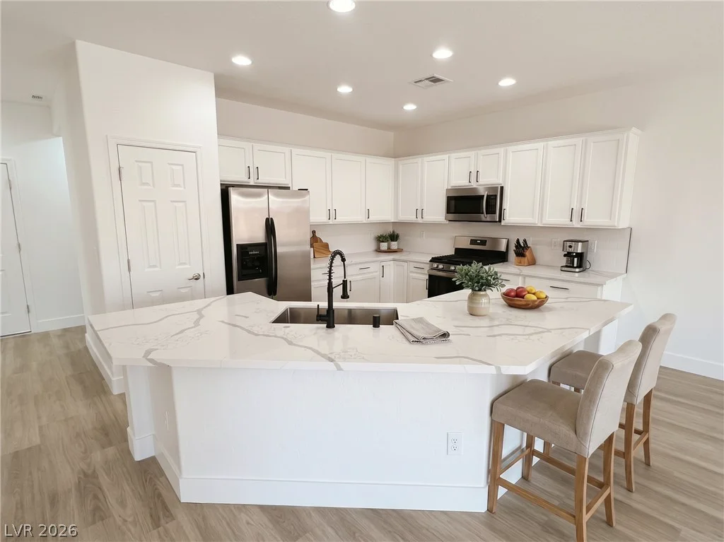 7532 Homing Pigeon, North Las Vegas, NV 89084