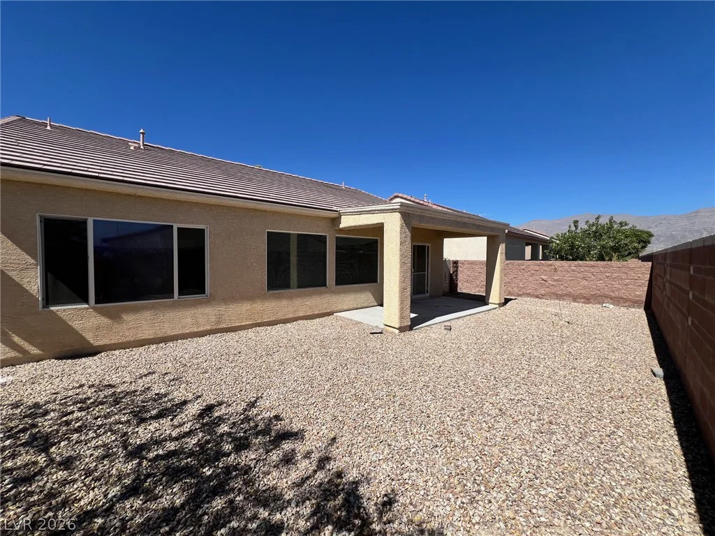 7532 Homing Pigeon, North Las Vegas, NV 89084