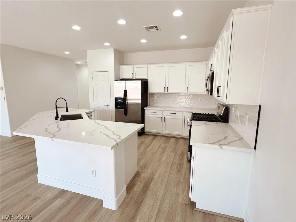 7532 Homing Pigeon, North Las Vegas, NV 89084
