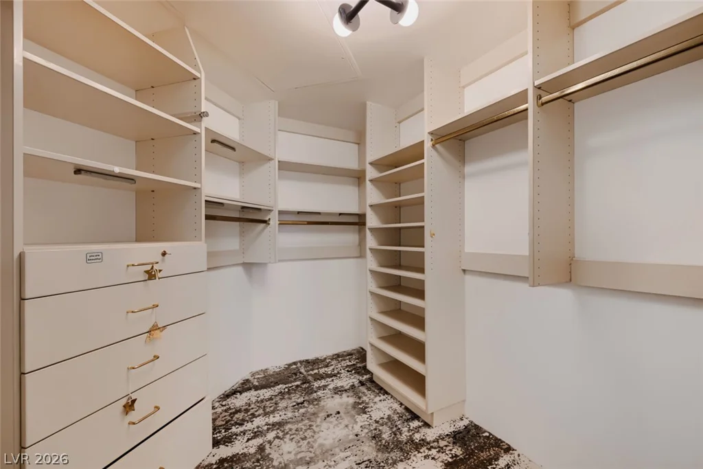 2877 Paradise, Las Vegas, NV 89109