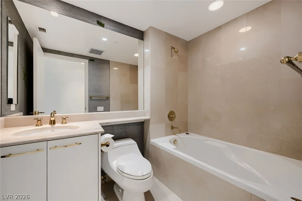 2877 Paradise, Las Vegas, NV 89109