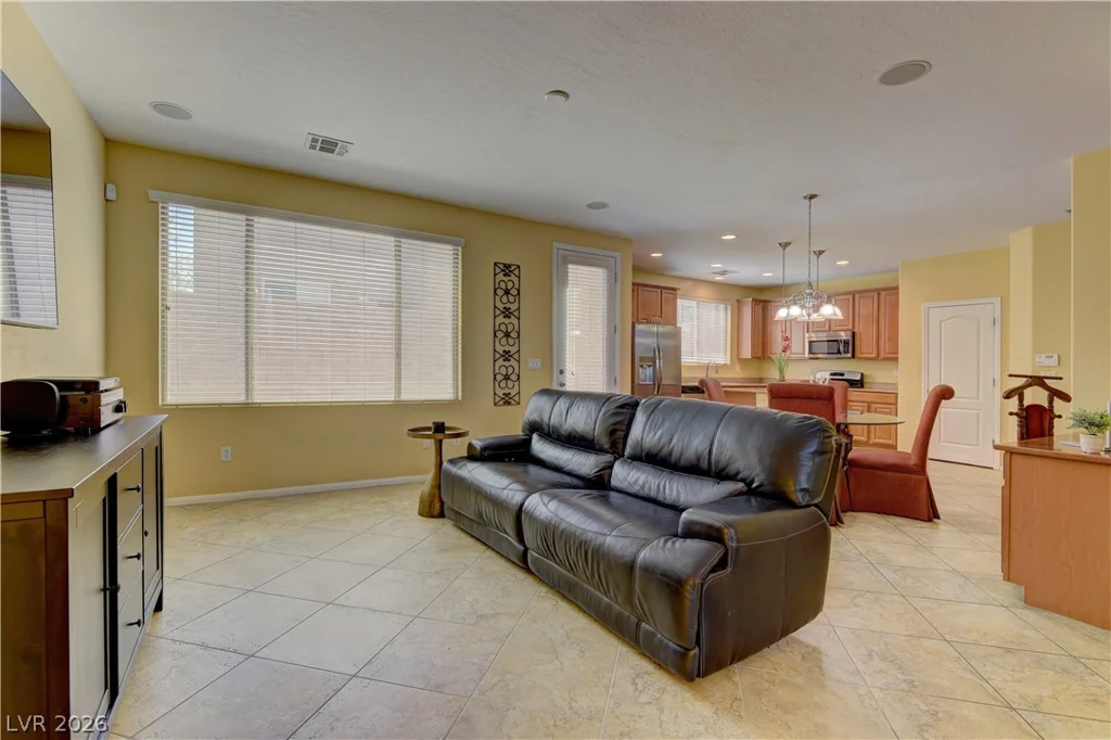 10311 Elmwood Glen, Las Vegas, NV 89166