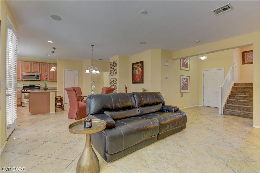 10311 Elmwood Glen, Las Vegas, NV 89166