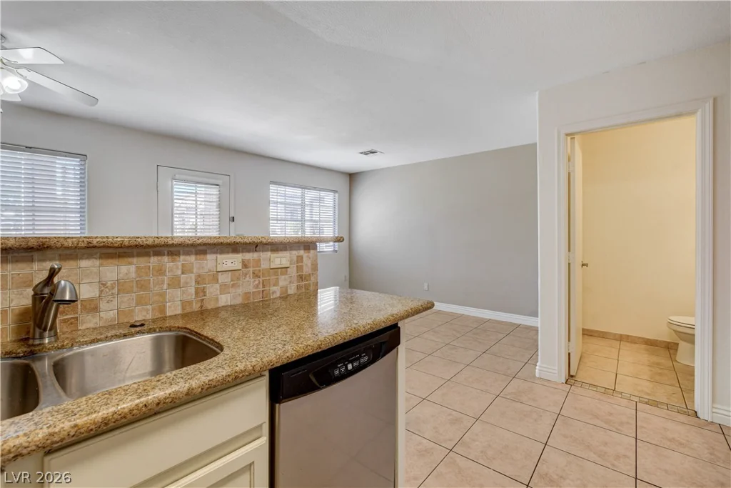 1925 Hodgenville, Las Vegas, NV 89106